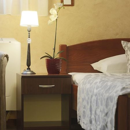 Accommodation Tara Belgrado Buitenkant foto