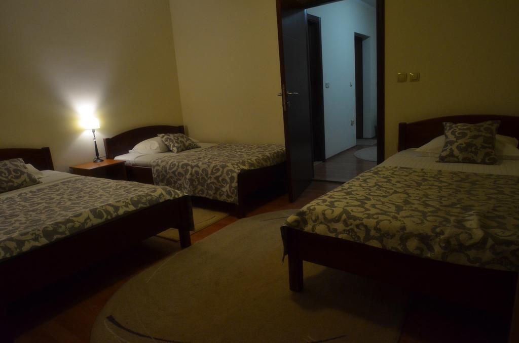 Accommodation Tara Belgrado Buitenkant foto