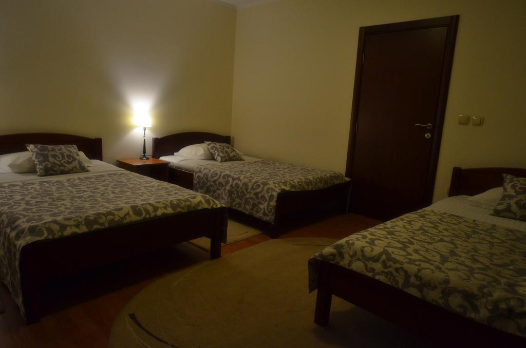 Accommodation Tara Belgrado Buitenkant foto