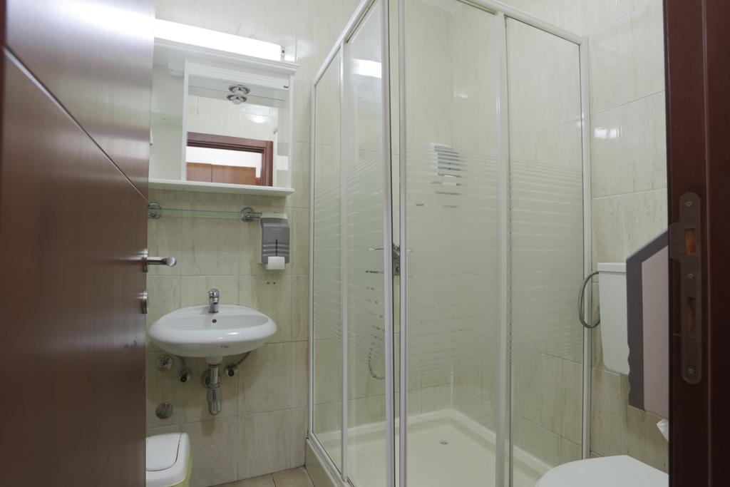 Accommodation Tara Belgrado Buitenkant foto